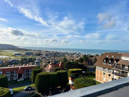 Appartement à vendre 275 000 € 3 pièces 1 chambre 46,9 m² Étage 4/4 Blonville-sur-Mer 14910