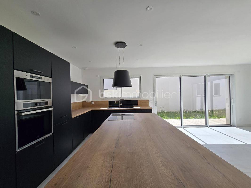 Maison à vendre, 116m², SAINT HILAIRE LA FORET