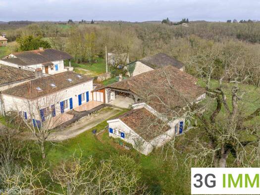 Ferme à vendre 275 000 € 7 pièces 5 chambres 200 m² 25 365 m² de terrain Sainte-Colombe-de-Villeneuve 47300