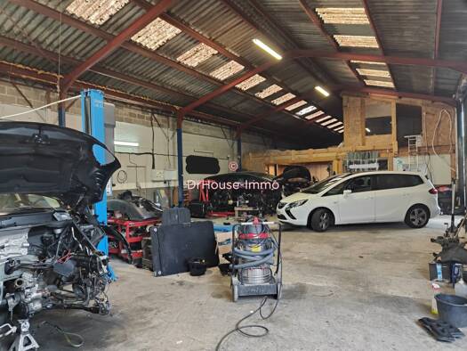 Garage / Station-Service à vendre Fonds de commerce 30 000 € 6 pièces 350 m² de surface de vente L'Isle-d'Espagnac 16340