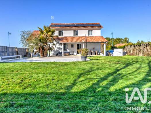 Maison à vendre 340 000 € 7 pièces 4 chambres 140 m² 748 m² de terrain Verneuil-sur-Vienne 87430