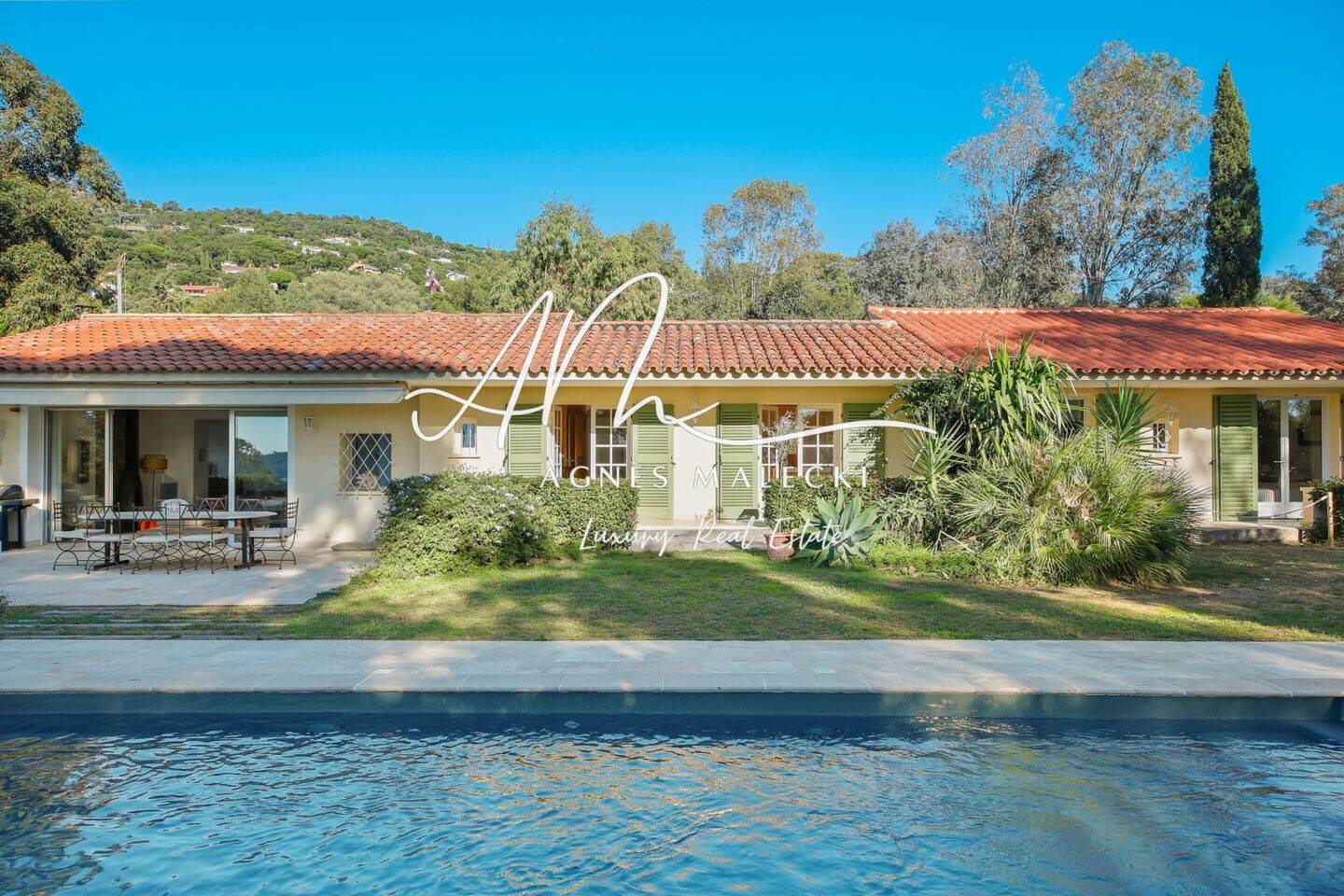 Maison à vendre, 324m², RAYOL CANADEL SUR MER