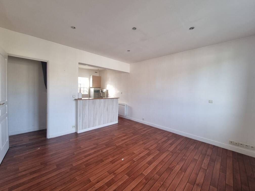 Maison à louer, 57m², PORT EN BESSIN HUPPAIN