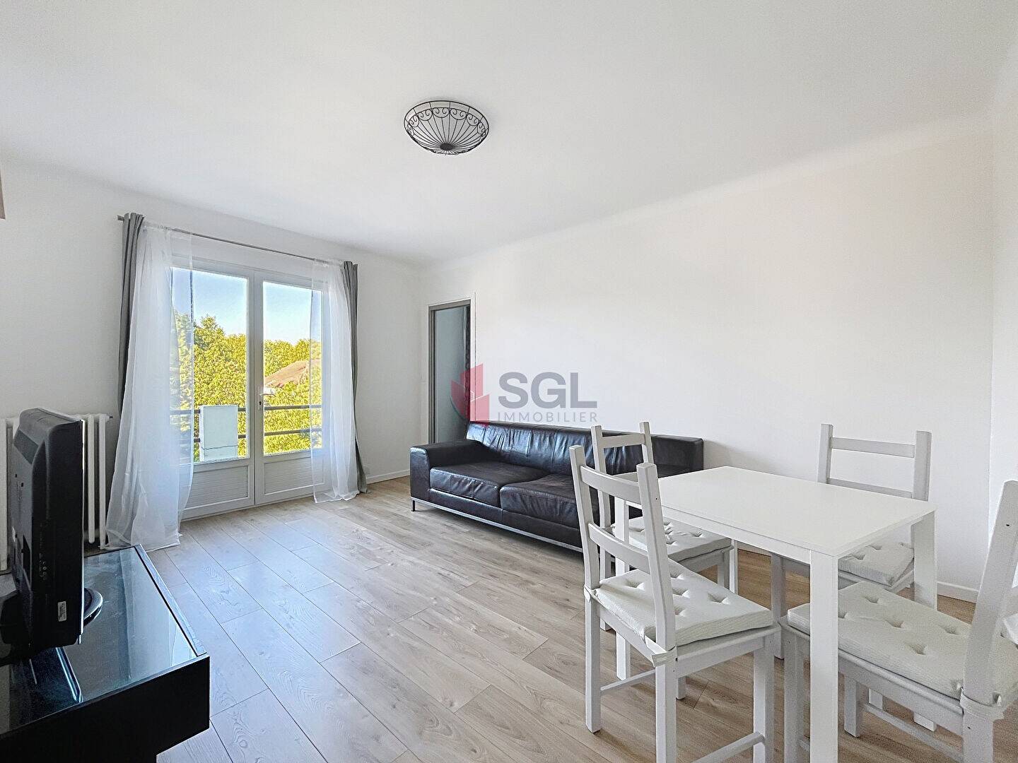 Maison à louer, 42m², SAINT MAUR DES FOSSES