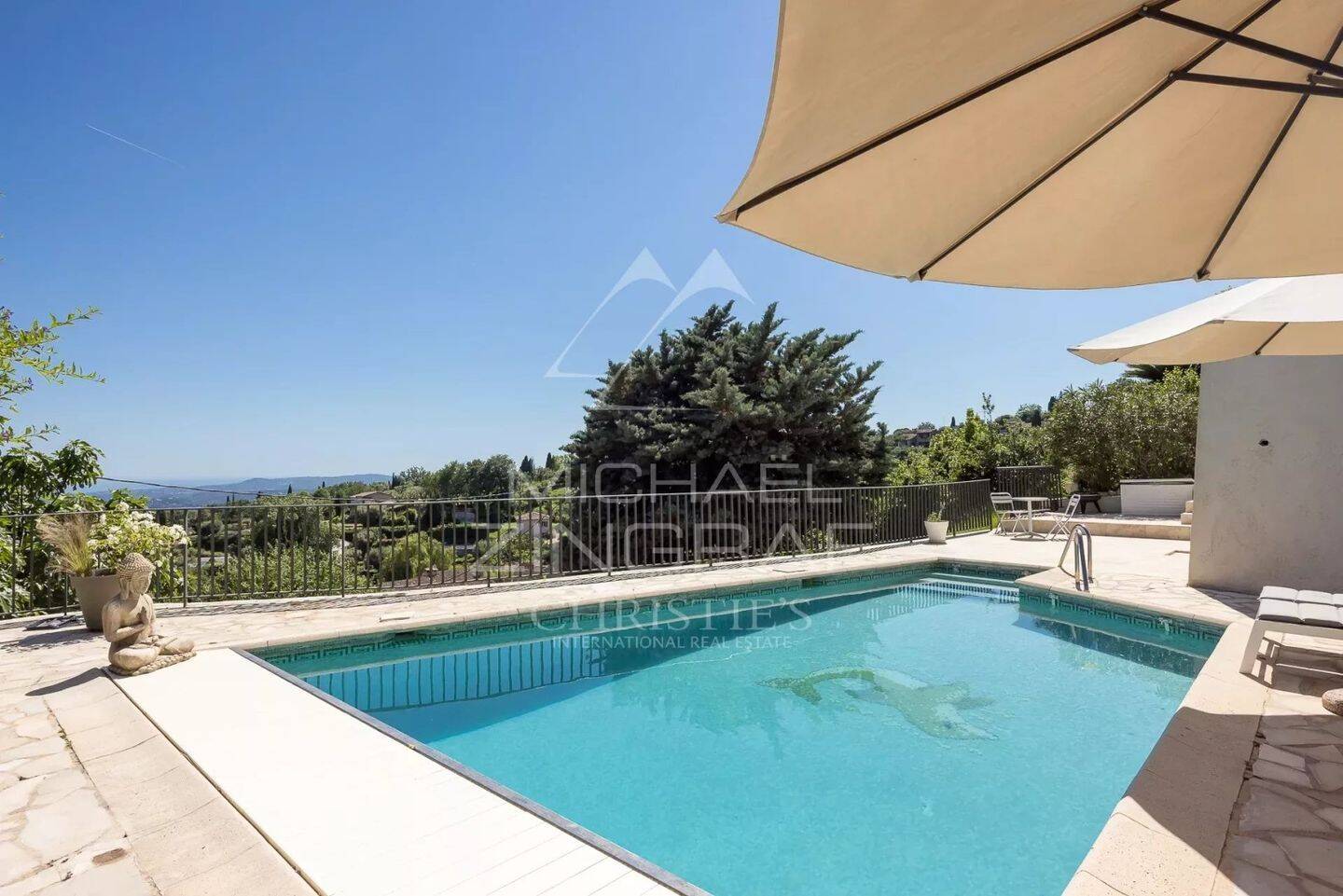 Maison à vendre, 223m², TOURRETTES SUR LOUP