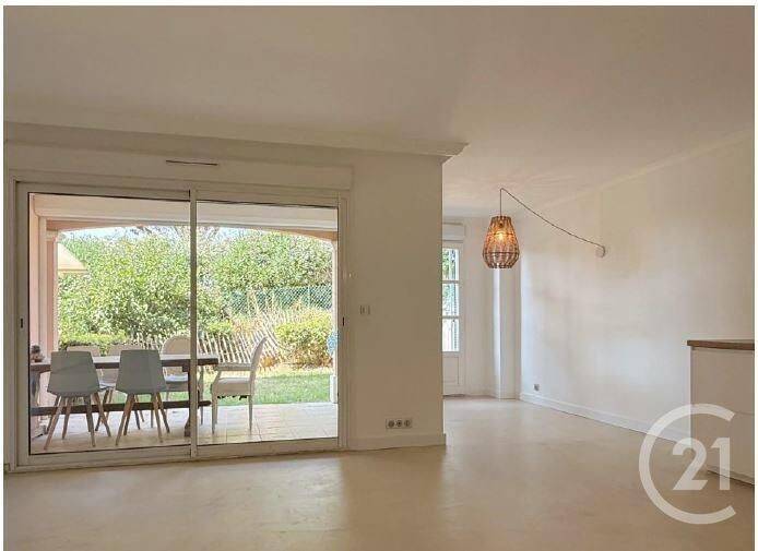 Maison à vendre, 69m², LA CROIX VALMER