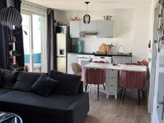 Appartement à louer 712 € 2 pièces 1 chambre 41,4 m² Étage 3/5 Cote des Roses Thionville 57100