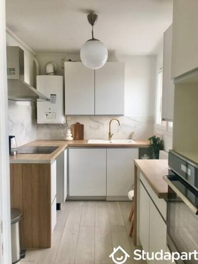 Appartement à louer 410 € 1 pièce 3 chambres 11 m² 3ème étage Banjan-Fontenelles-Maillets Le Mans 72100