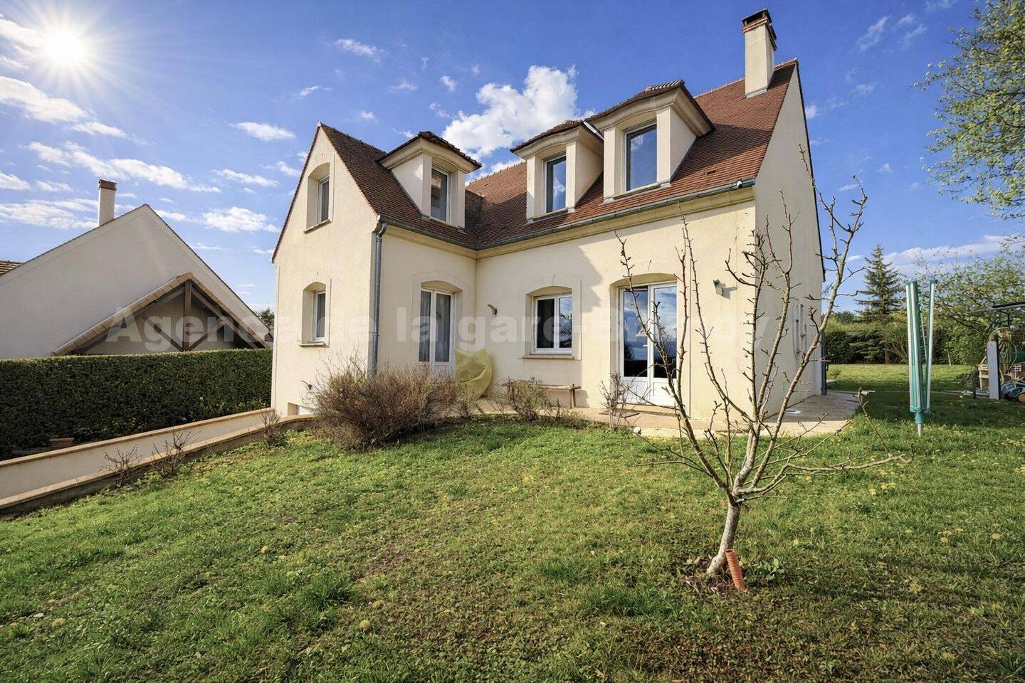 Maison à vendre, 167m², VARENNES JARCY