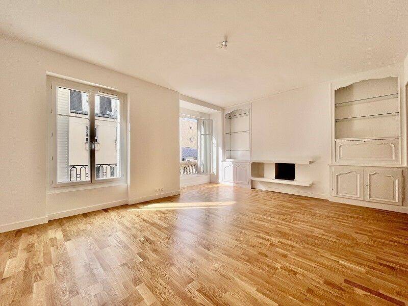 Maison à louer, 80m², PARIS 17E