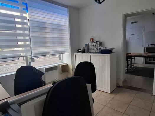 Local commercial à vendre 97 000 € 35 m² de surface de vente Meulan Limay 78520