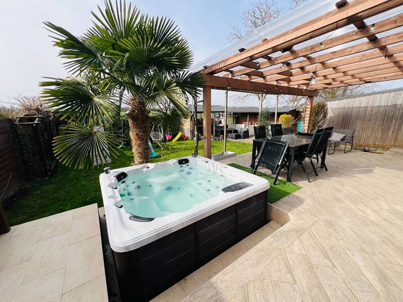 Maison à vendre, 147m², VILLENEUVE LE COMTE