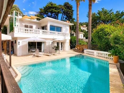 Maison à vendre 2 190 000 € 5 pièces 3 chambres 200 m² 1 350 m² de terrain Sainte Catherine Le Cannet 06110