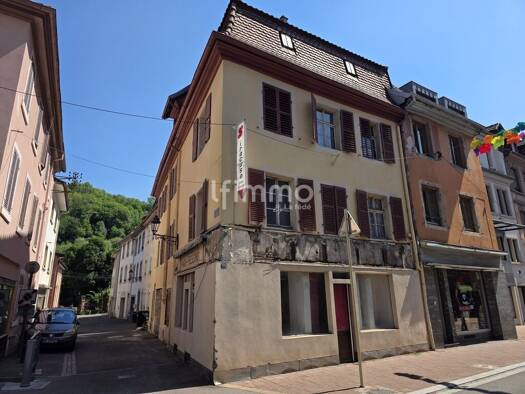 Immeuble à vendre 127 000 € 214 m² Nord Ouest Thann 68800