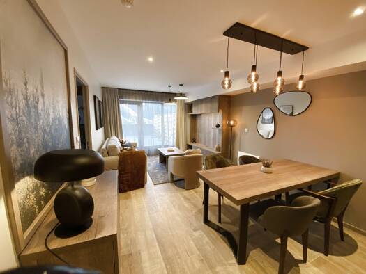 Appartement à vendre 230 000 € 3 pièces 2 chambres 50,9 m² RDC Uvernet-Fours 04400