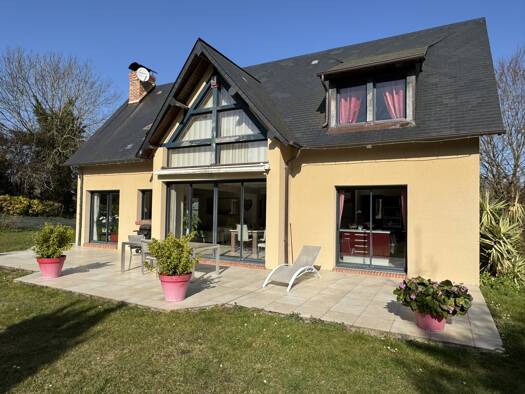 Maison à vendre 899 000 € 6 pièces 4 chambres 177 m² 3 000 m² de terrain Honfleur 14600