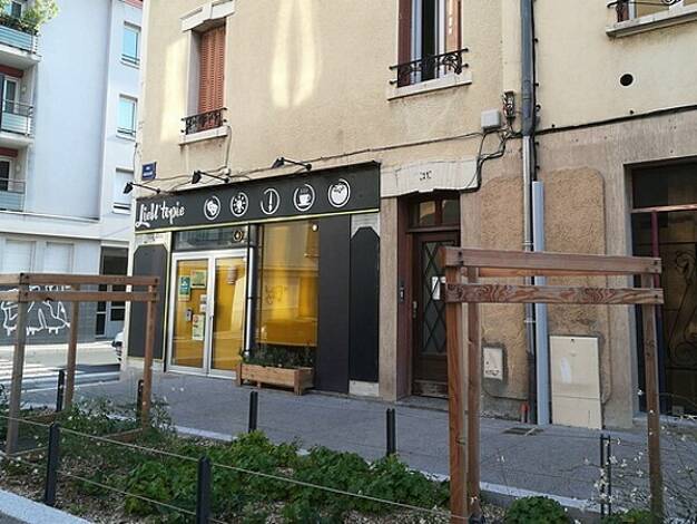 Appartement à louer 330 € 1 pièce 11 m² 2ème étage Clermont-Ferrand 63000