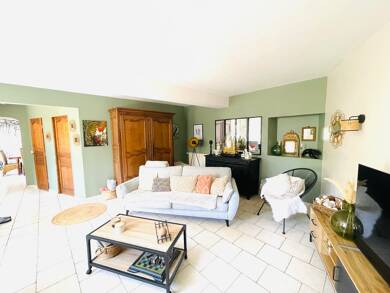 Maison à vendre 230 000 € 7 pièces 6 chambres 180 m² 902 m² de terrain Crancey 10100