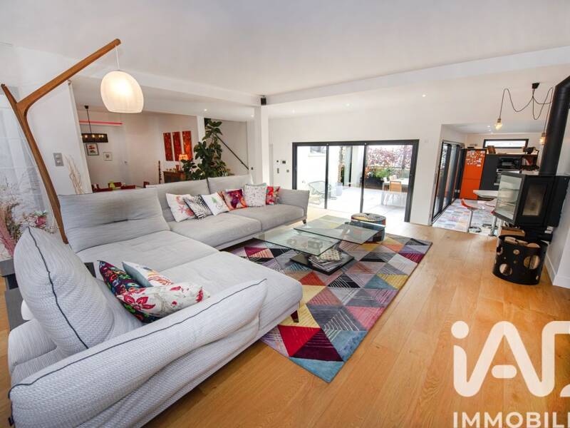 Maison à vendre, 296m², SAINT MAUR DES FOSSES