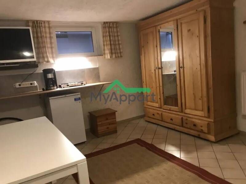 Maison à louer, 19m², PARIS 8E