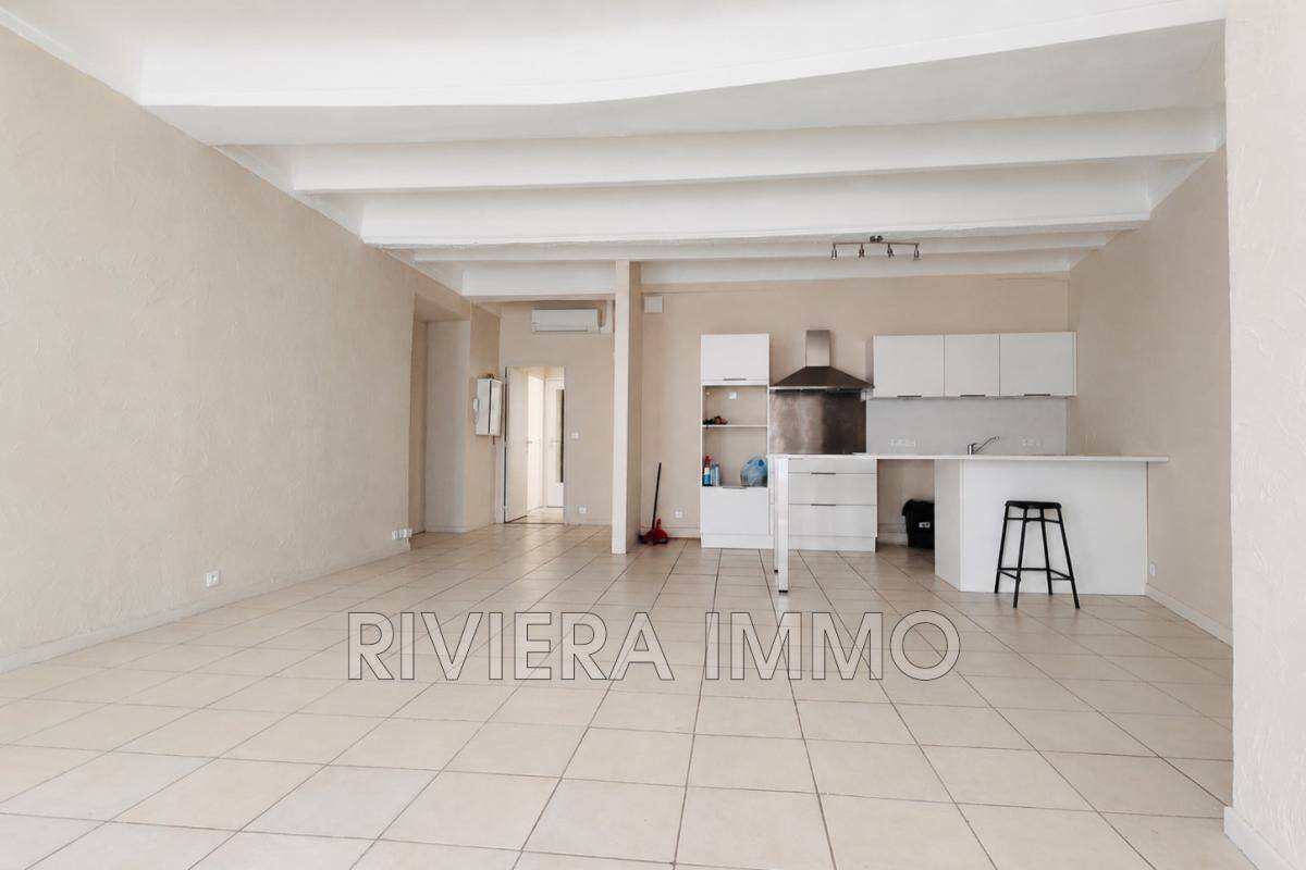Maison à louer, 71m², CANNES