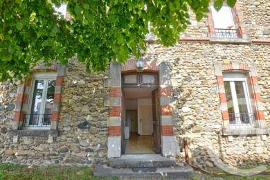 Maison à vendre 380 000 € 11 pièces 6 chambres 209,4 m² 1 458 m² de terrain St Hilaire du Rosier 38840