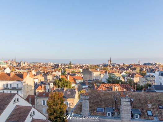 Appartement à vendre 187 500 € 3 pièces 2 chambres 48,5 m² Étage 7/7 Dijon 21000