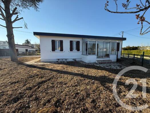 Maison à louer 990 € 4 pièces 2 chambres 61,4 m² Saint-Pierre-lès-Nemours 77140