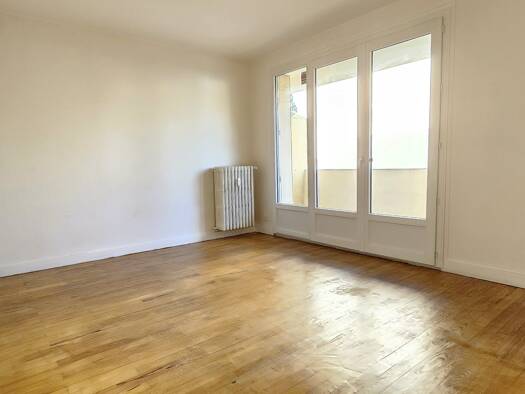 Appartement à vendre 69 000 € 3 pièces 2 chambres 58,3 m² RDC/4 Saint-Étienne 42000