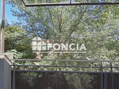 Appartement à louer 640 € 3 pièces 2 chambres 50 m² RDC Fargues-Pigeonnier Le Pontet 84130