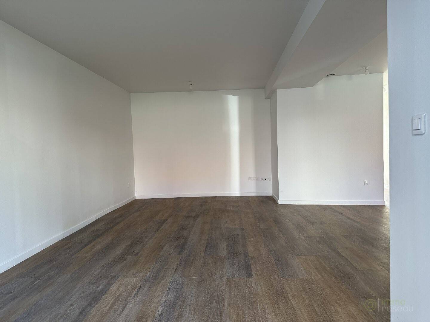 Maison à vendre, 189m², NEUILLY EN THELLE