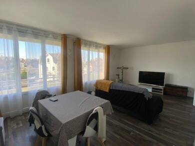 Appartement à vendre 71 000 € 5 pièces 3 chambres 77,4 m² 1er étage Europe-Remicourt Saint-Quentin 02100