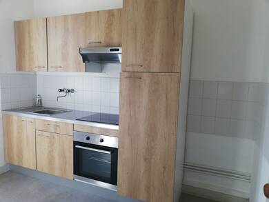 Appartement à louer 701 € 3 pièces 2 chambres 57 m² Étage 2/3 Ouest Péri-Centre Ville Vannes 56000