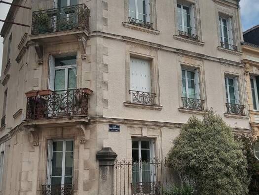 Appartement à louer 425 € 1 pièce 18,4 m² Étage 3/3 Jardin des Plantes Saint-Nazaire 44600