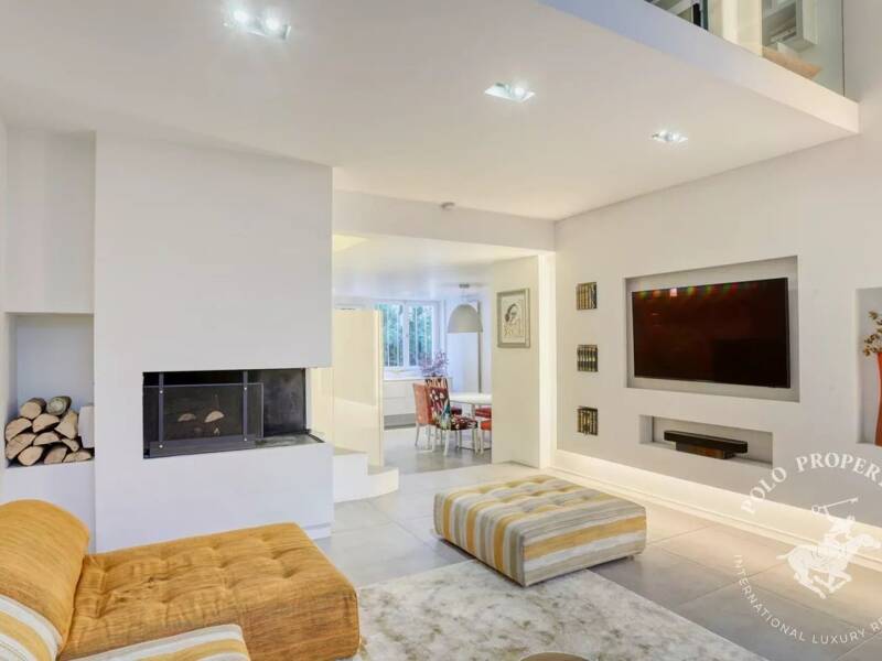 Maison à louer, 163m², PARIS 16E