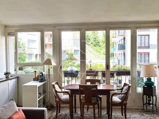 Appartement à vendre 362 000 € 2 pièces 1 chambre 44 m² Étage 1/12 Vaugirard-Parc des Expositions Paris 15ème arrondissement 75015