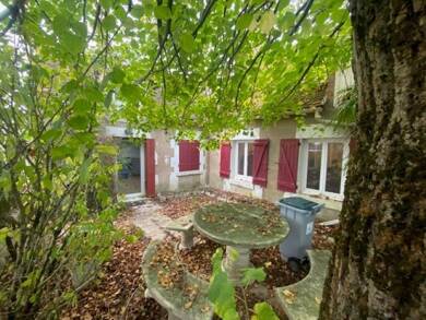 Maison à vendre 196 975 € 4 pièces 2 chambres 100 m² 4 280 m² de terrain Ouvrouer les Champs 45150