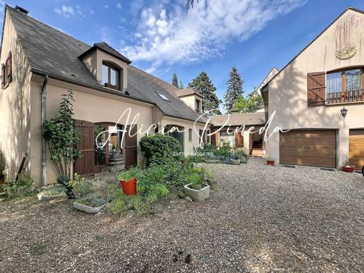 Maison à vendre 549 000 € 6 pièces 4 chambres 197 m² 1 000 m² de terrain Thoiry 78770