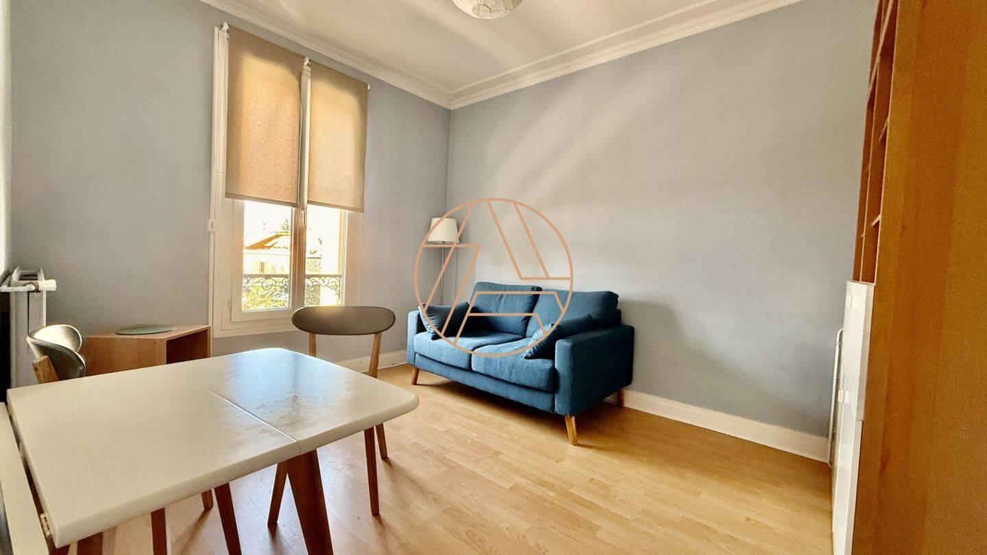 Maison à louer, 33m², SAINT MAUR DES FOSSES