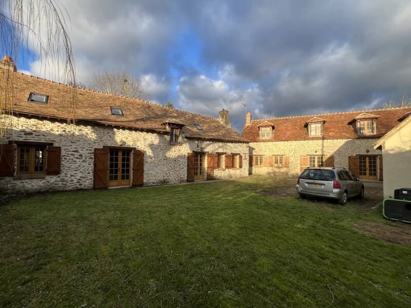 Maison à vendre, 330m², POIGNY LA FORET