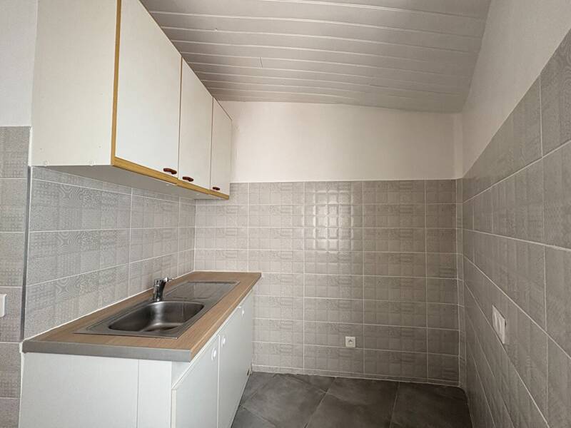 Maison à louer, 41m², LA ROQUETTE SUR VAR
