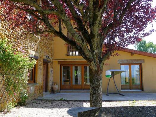 Maison à vendre 250 000 € 5 pièces 3 chambres 162 m² 1 501 m² de terrain Iguerande 71340