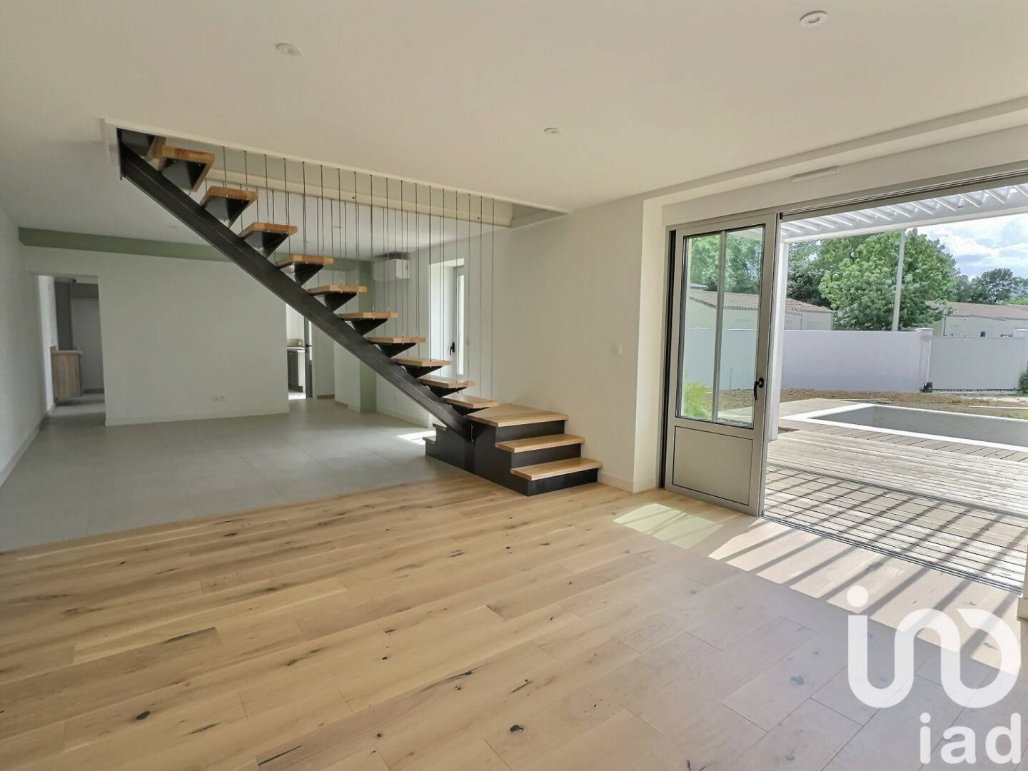 Maison à vendre, 165m², SAINT LAURENT DE LA PREE
