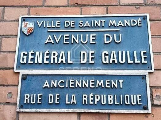 Local d'activités à vendre 470 000 € 81 m² d'espace de stockage Daumesnil Saint-Mandé 94160