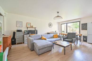 Appartement à louer 1 690 € 4 pièces 3 chambres 84,7 m² RDC/2 Ruffins-Théophile Sueur-Montreau-Le Morillon Montreuil 93100