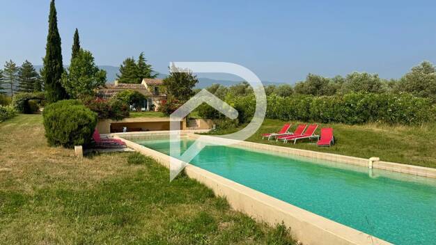 Maison à vendre 992 000 € 7 pièces 5 chambres 262 m² 7 421 m² de terrain Cucuron 84160