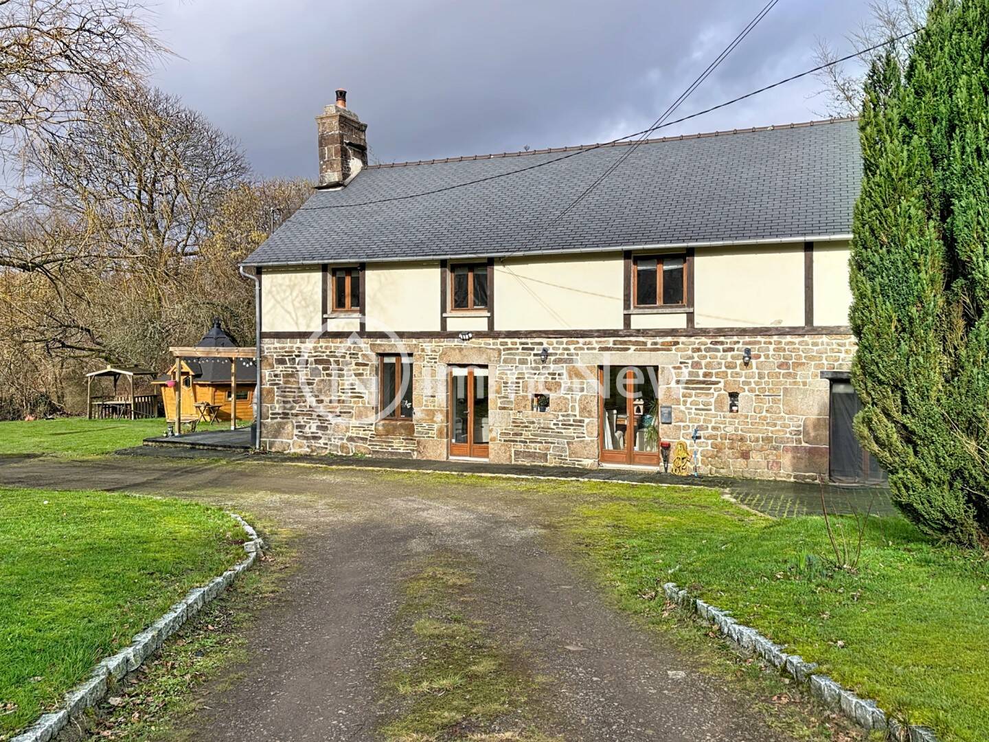 Maison à vendre, 142m², PERRIERS EN BEAUFICEL