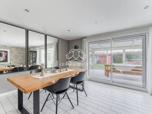 Maison à vendre 360 000 € 6 pièces 4 chambres 128 m² 680 m² de terrain Proche Couronne Charvieu-Chavagneux 38230