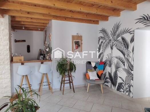 Maison à vendre 175 300 € 3 pièces 2 chambres 110 m² 1 040 m² de terrain Le Douhet 17100