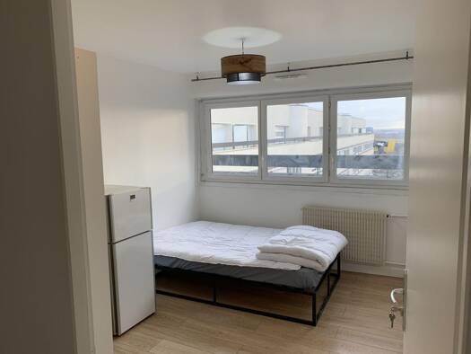 Colocation à louer - logement étudiant 490 € 1 pièce 12 m² 5ème étage Pontoise 95000